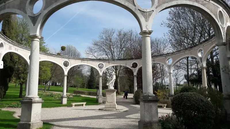 Vue du Parc Courbet à Gagny, cadre apaisant pour une séance d’hypnose Ericksonienne